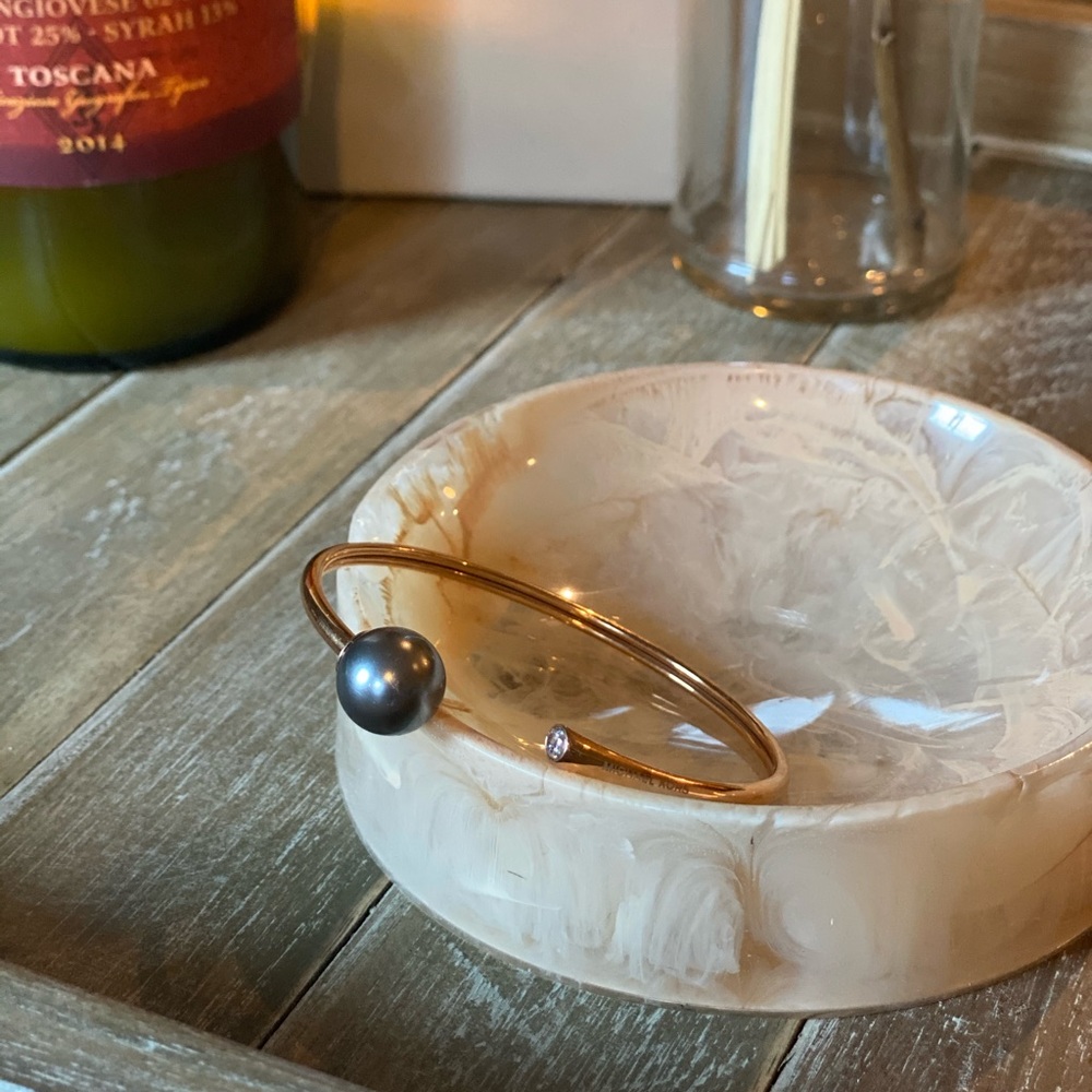 MICHAEL KORS- rose gold & pearl flexi bracelet